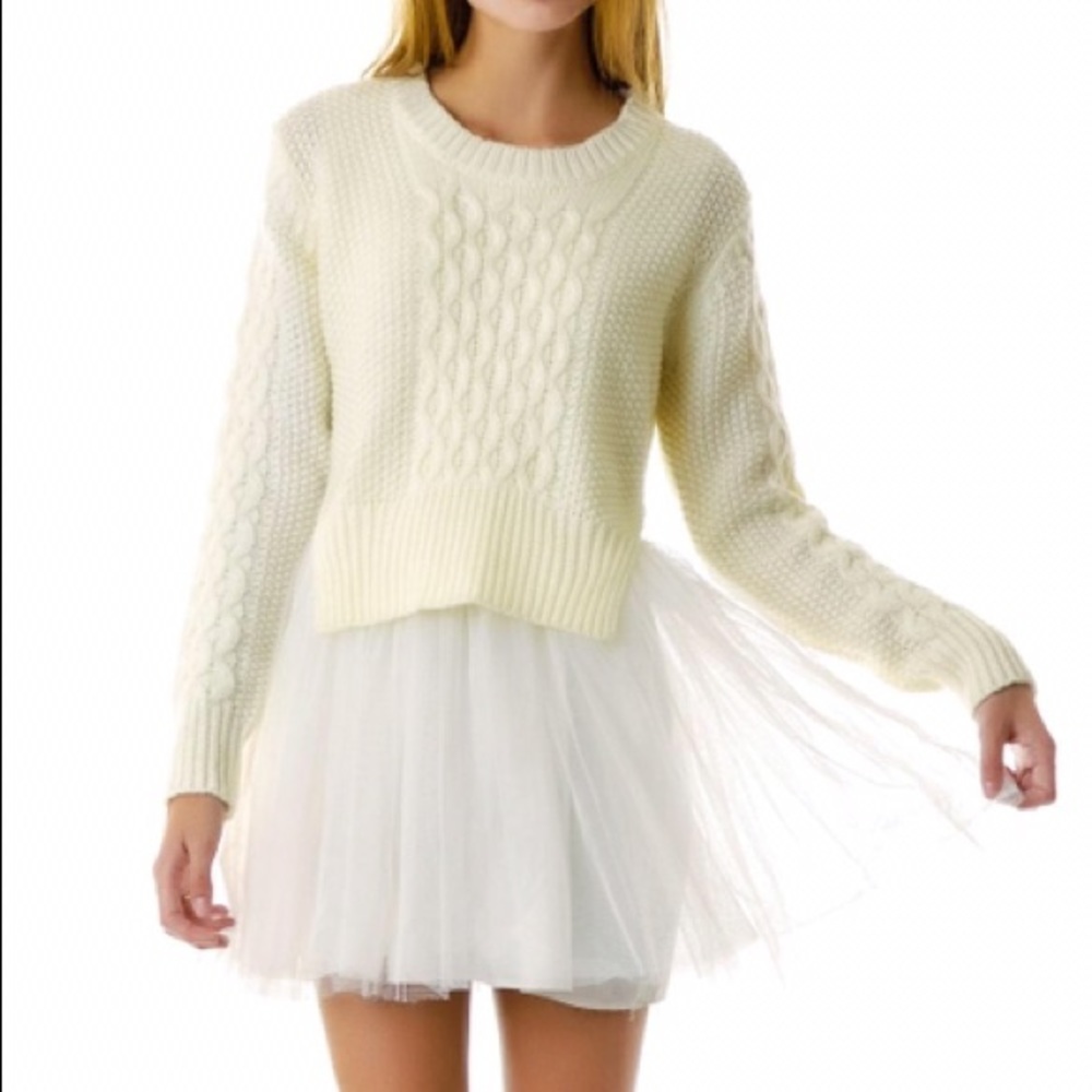 UNIF Chloe Cream Split Side Cropped Sweater Top ✨